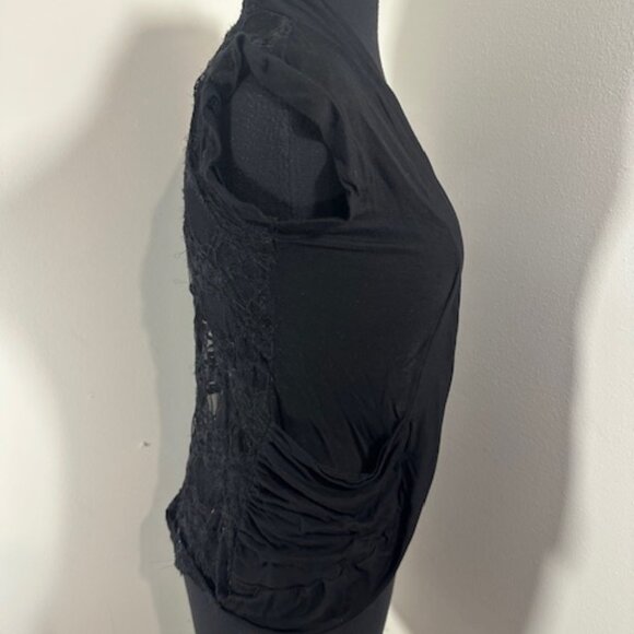 Small Black Lace Vest   8216 - Picture 2 of 6